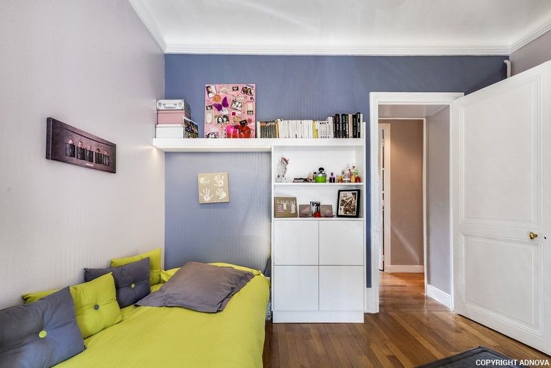 APPARTEMENT DE CINQ PIECES — vue 12